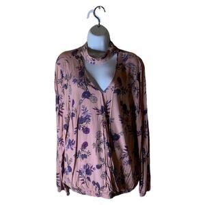 Torrid Blouse Women's Size 0 (Large) Floral Long Sleeves V-Neck Top
